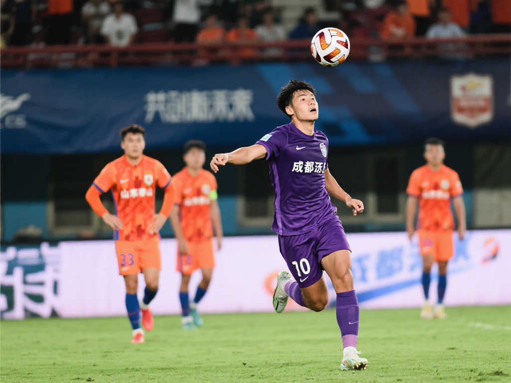 【中超】元敏诚建功罗慕洛头槌 泰山少一人0-3不敌蓉城